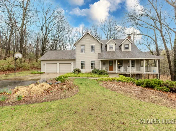 5535 Egypt Valley Ave NE, Belmont, MI 49306