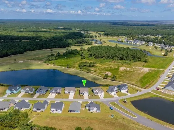 402 Taylorwood Drive, Beaufort, NC 28516
