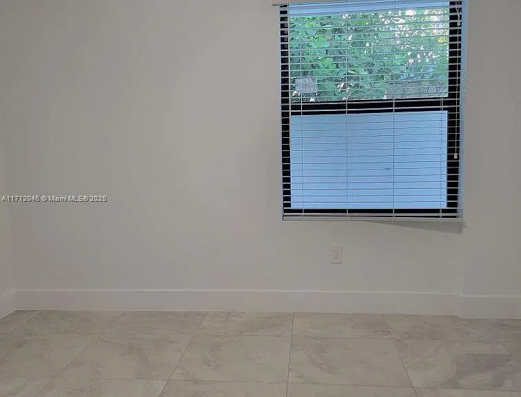 1725 Calais Dr #23 — Photo 5