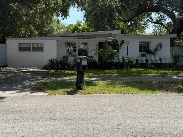 107 Edmund Rd, West Park, FL 33023
