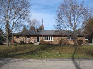 1152 Middle Rd, South Beloit, IL 61080