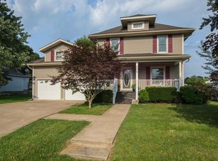 509 6th Ave, Clarence, IA 52216