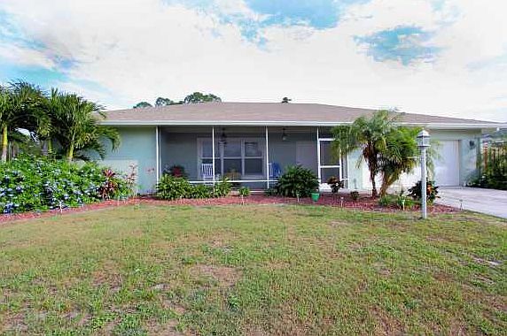 1st image of 286 SE Crosspoint Dr