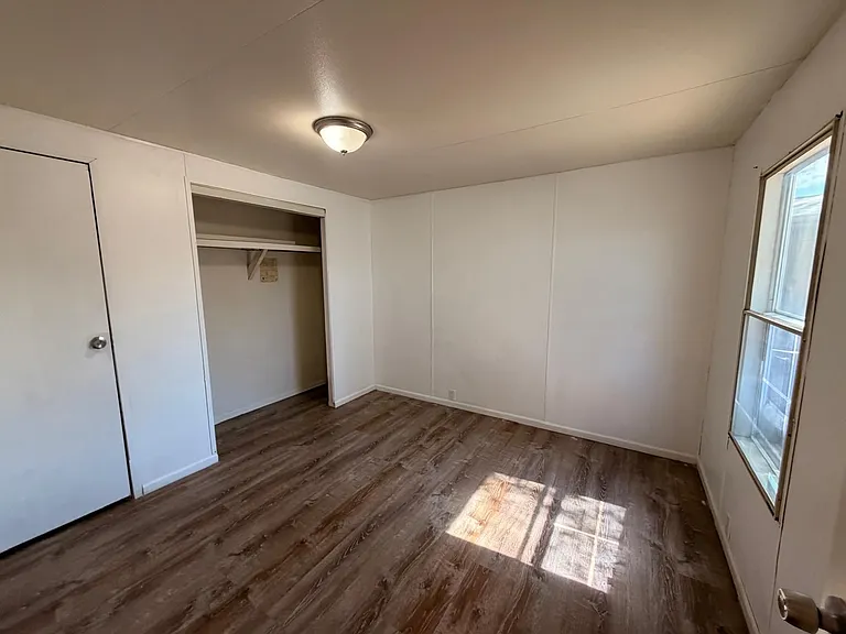 620 Douglas St #3 — Photo 6