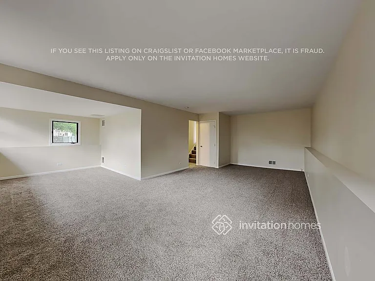 2761 Melbourne Ln — Photo 8