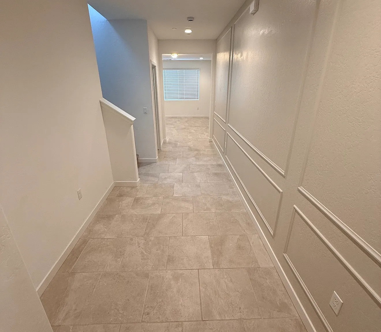 3 bed, 2.5 bath, 1908 sqft, $2,700 — Photo 2