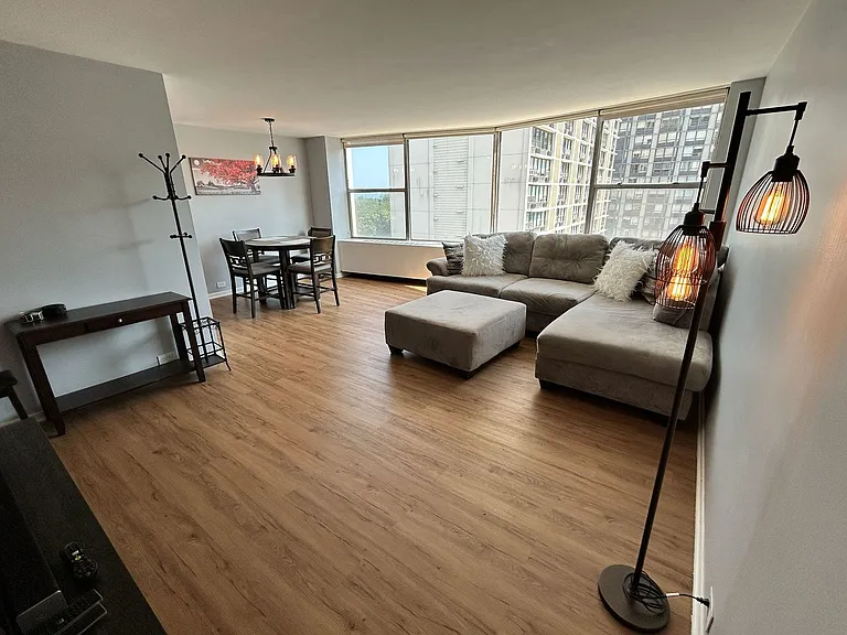 5757 N Sheridan Rd #7D — Photo 4