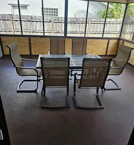 750 SW 55th Ave — Photo 16