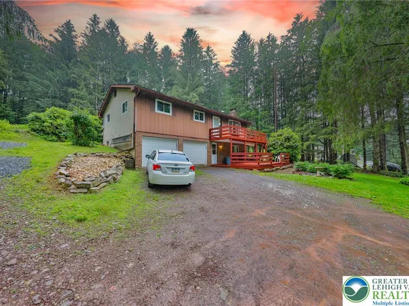 630 Beers Ln, Palmerton, PA 18071