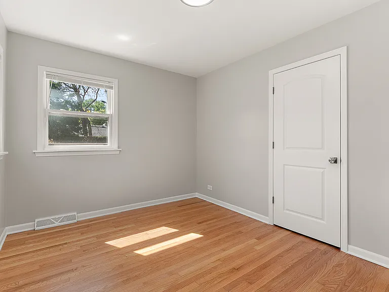 11920 S 74th Ave — Photo 25