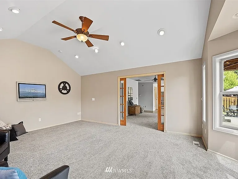 21429 SE 277th St — Photo 15