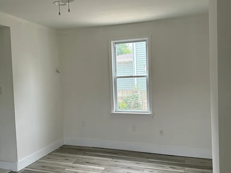 112 N 2nd St — Photo 7