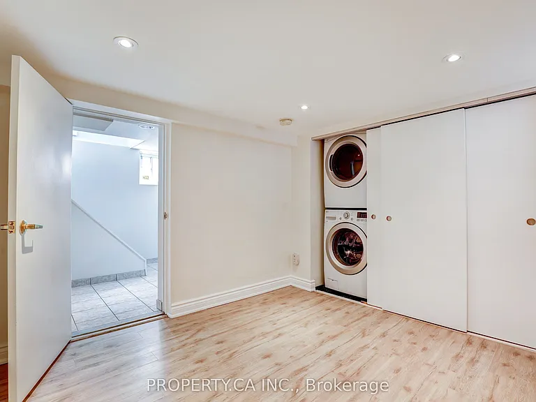 135 Cadorna Ave — Photo 32