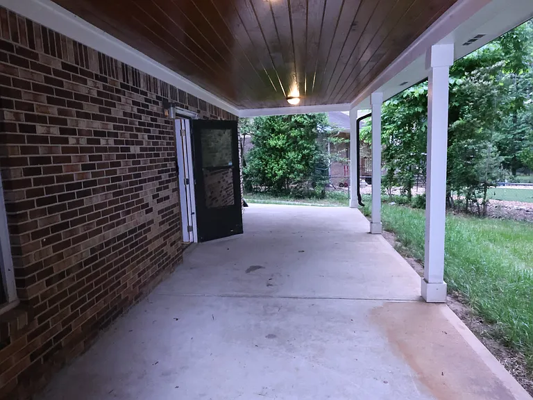 2721 Brackenwood Dr — Photo 27