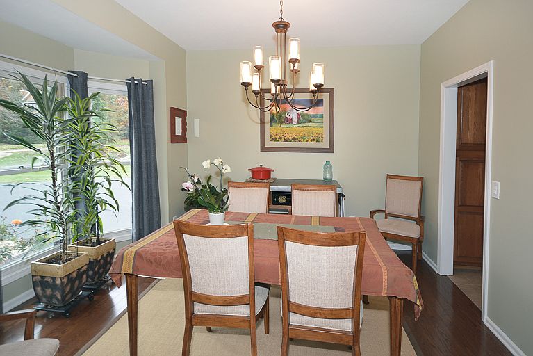 1st image of 9950 Wexford Dr