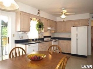 1642 Park Ave, Sellersville, PA 18960