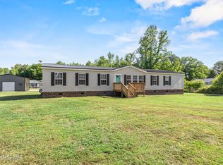 2041 Bay Rd, Wallace, NC 28466