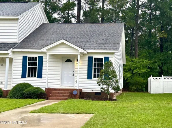 202 Saint James Court, Clayton, NC 27520