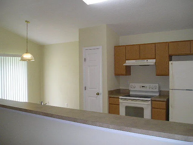 19 Pilgrim Dr — Photo 6