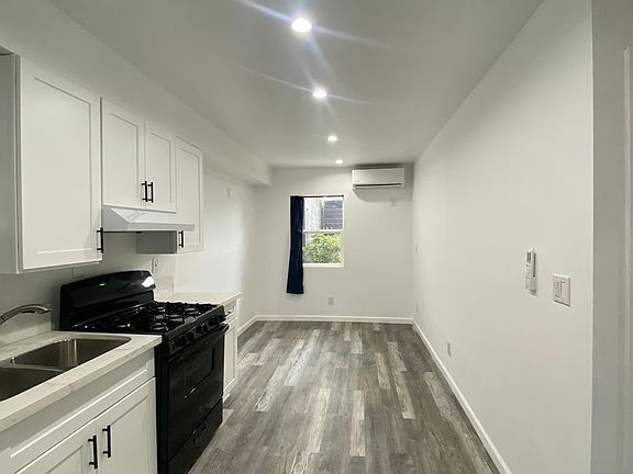 5th image of 5543-5547 1/2 Atlantic Ave #A