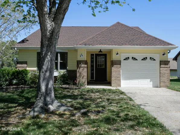 113 Ash Road #8, Manahawkin, NJ 08050