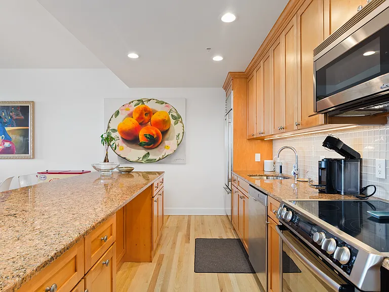 260 Dune Rd — Photo 5