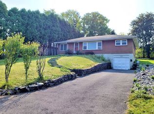 113 Terrace Cir, Syracuse, NY 13214