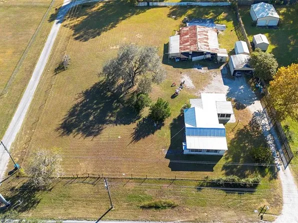 1010 W New York Ave, Orange City, FL 32763