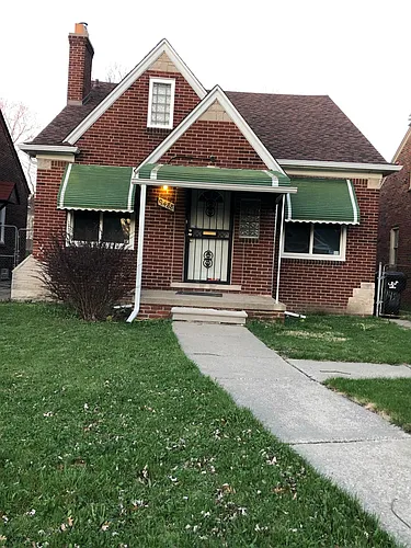 9488 Lakepointe St Photo 1