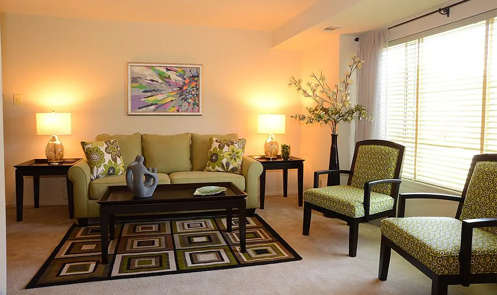Hartland Apartments — Photo 3