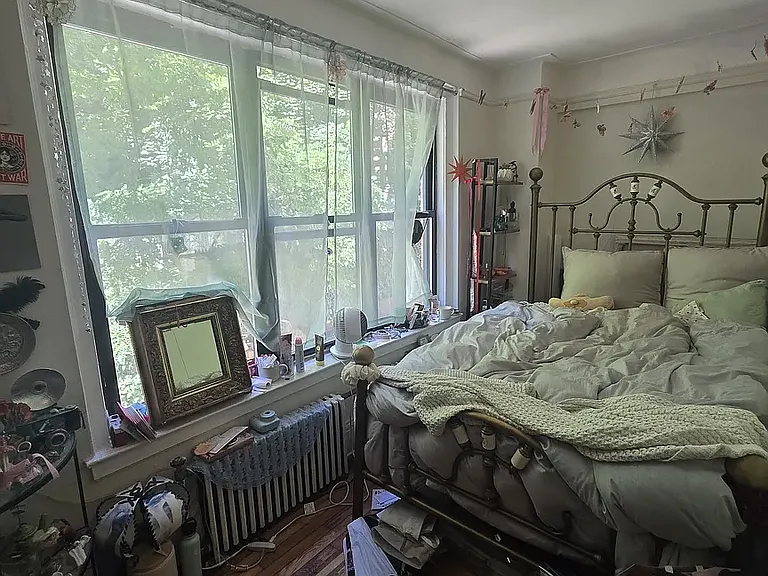 310 E 55th St #1DE — Photo 4