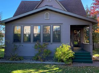 526 9th Ave, Two Harbors, MN 55616