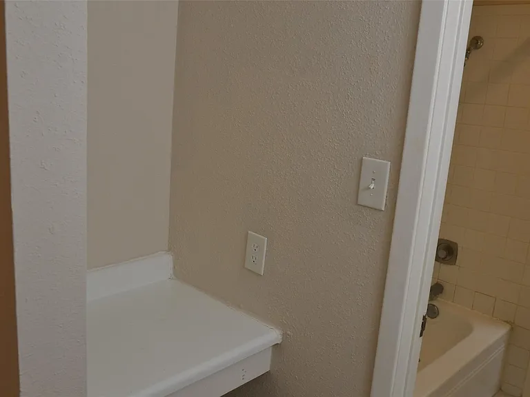 6111 Beverly Hill St #43 — Photo 17