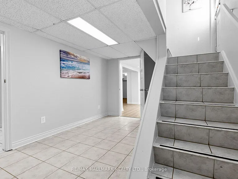 67 Trinnell Blvd #BSMNT — Photo 2