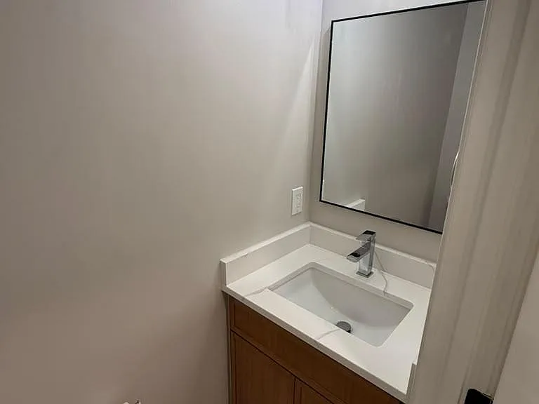 1716 Lake Shore Crest Dr #22 — Photo 4