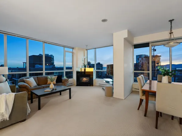 1328 W Pender St #3601, Vancouver, BC V6E 4S9