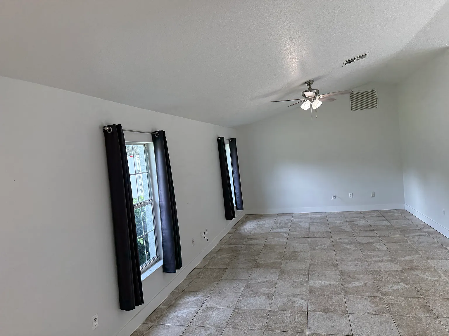 2 bed, 1224 sqft, $1,875 — Photo 4