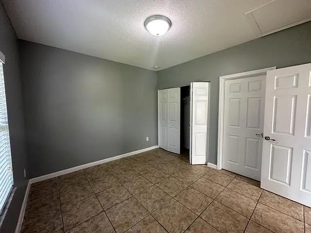 1035 NE 10th Ave #3 — Photo 35