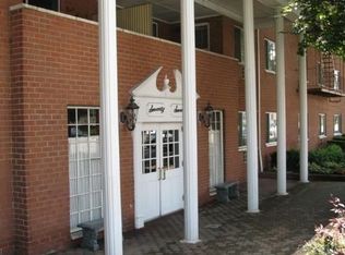 77 S Park Ave APT C30, Rockville Centre, NY 11570
