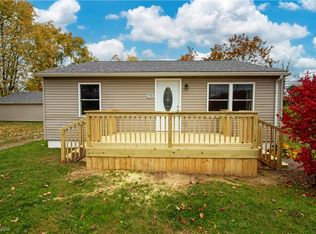 2742 Batdorf Rd, Wooster, OH 44691