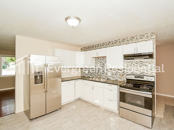 4th image of 9304 Kingsboro Cir