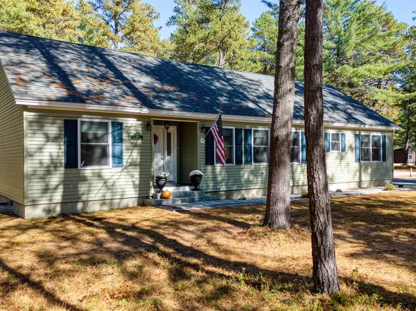 3 Logan Way, Ossipee, NH 03890