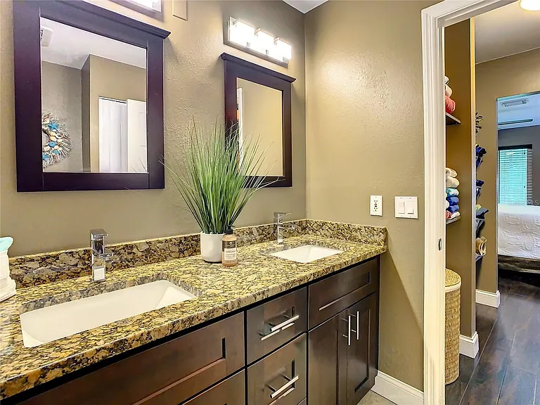 7300 Sunshine Skyway Ln S #201 — Photo 18