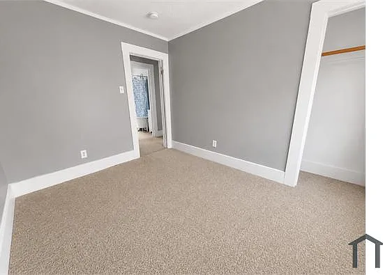 4958 Maplewood St — Photo 11