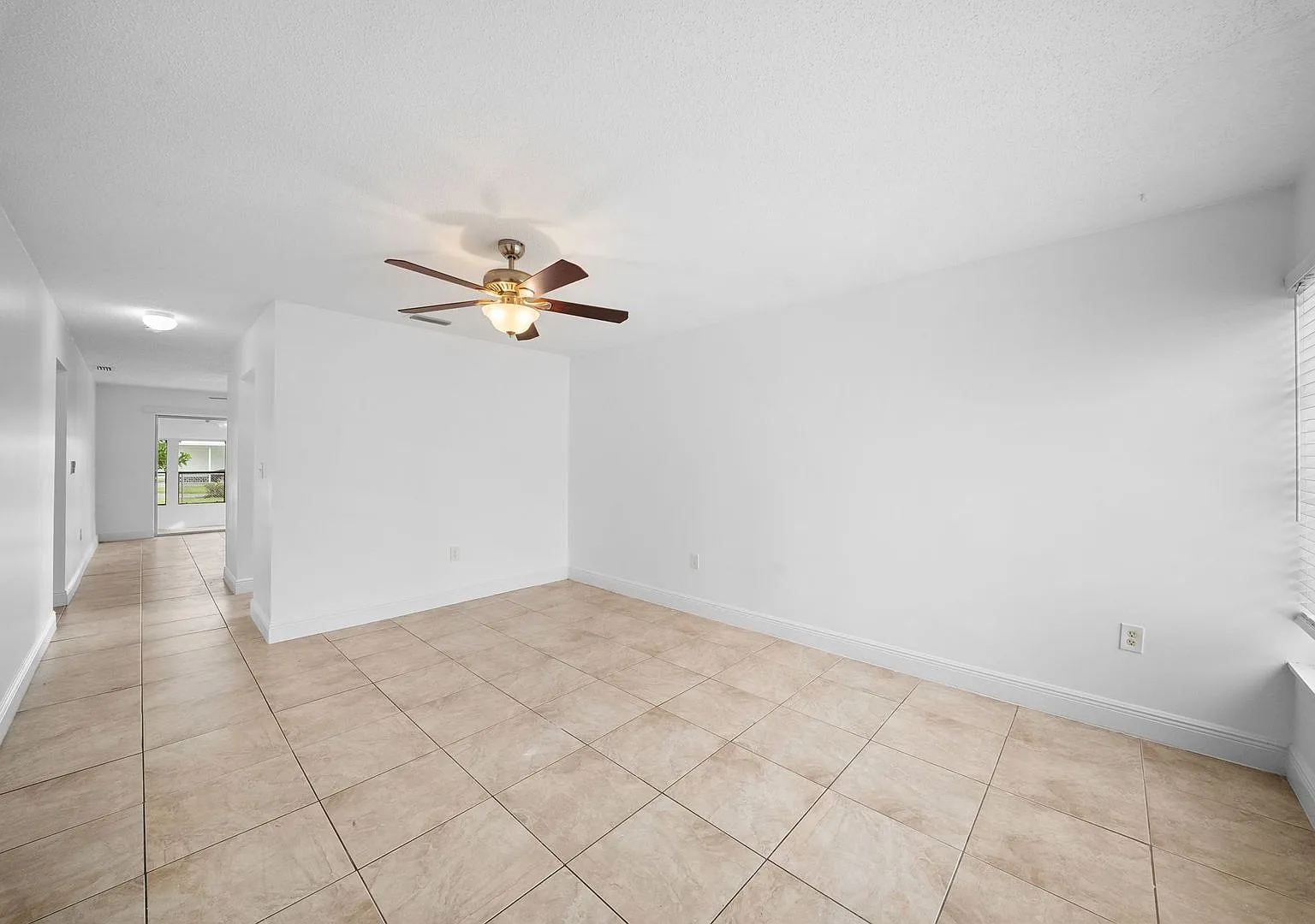 11368-11370 Summerwinds Ct — Photo 3