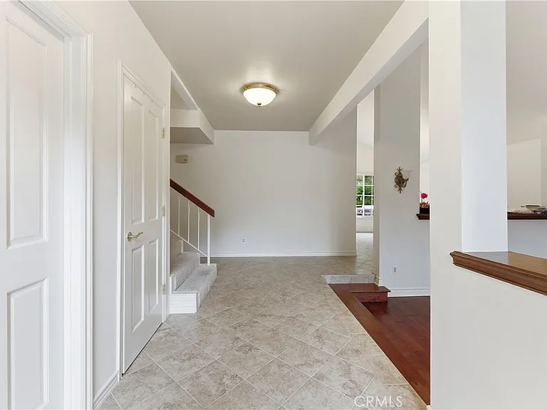 19511 Rosita St — Photo 5