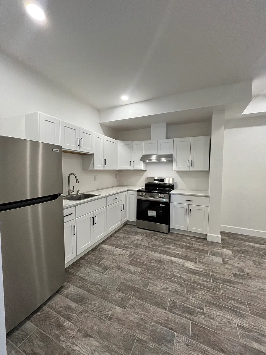 Building Photo - 2583 Valle Verde Ln #102