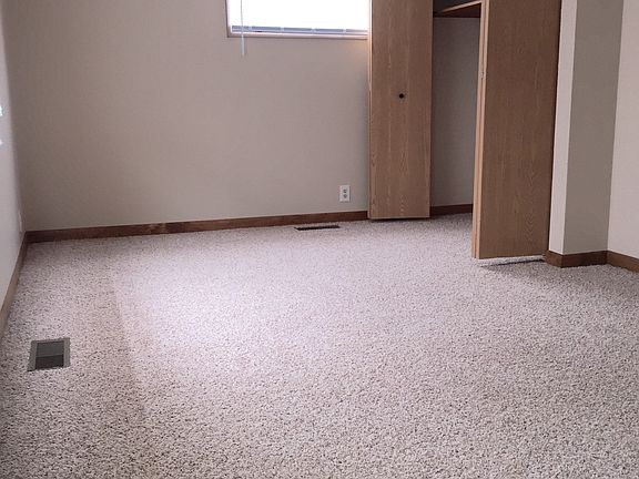 4th image of 729 Patterson Dr