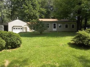 135 Tiger Rd, Evans City, PA 16033