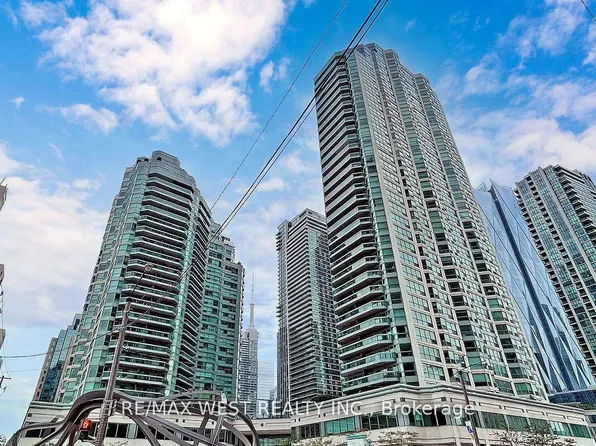 10 Yonge St, Toronto, ON